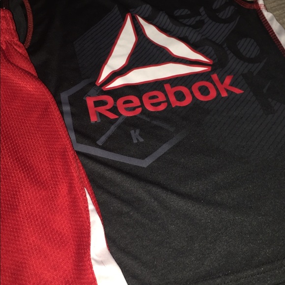 Kids size 6 Reebok summer outfit - Picture 2 of 6